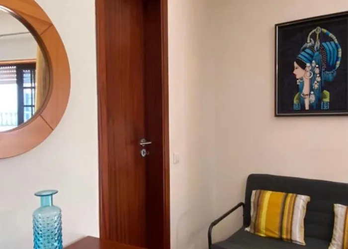 Spray Sitio In Nazare, European Style