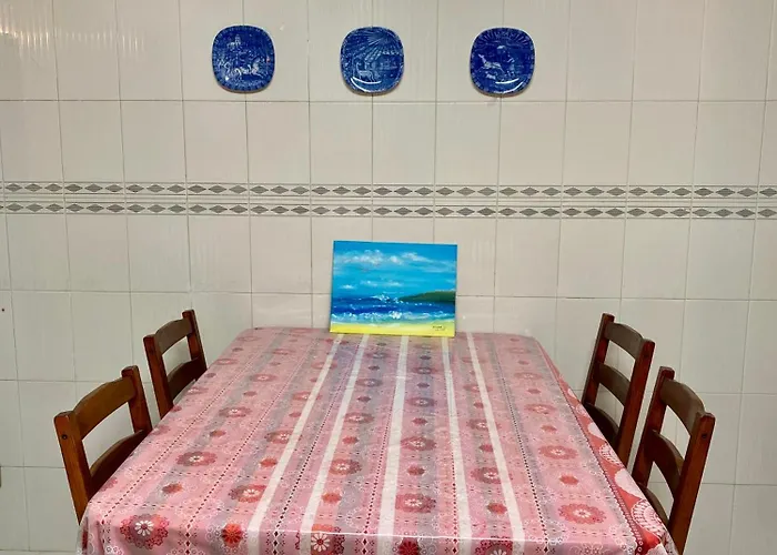 Spray Sitio In Nazare, European Style *