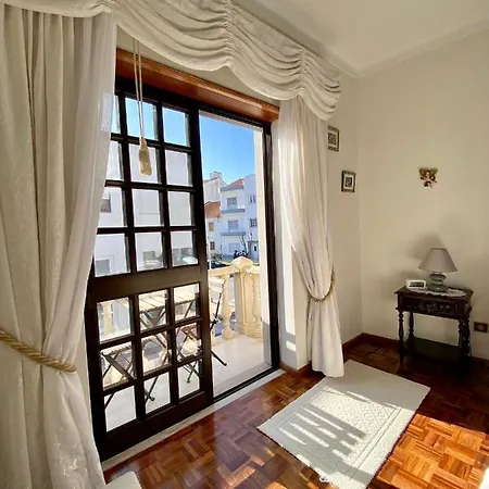 Spray Sitio In Nazare, European Style Bed & Breakfast