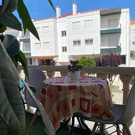 B&B Spray Sitio In Nazare, European Style *
