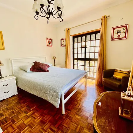 Spray Sitio In Nazare, European Style Bed & Breakfast Nazaré