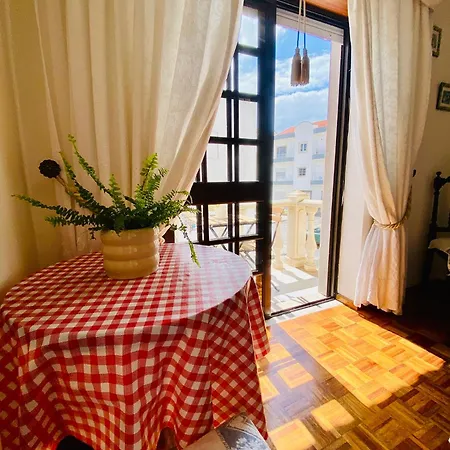 Spray Sitio In Nazare, European Style Bed & Breakfast *