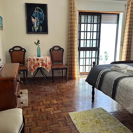 Spray Sitio In Nazare, European Style * Nazaré